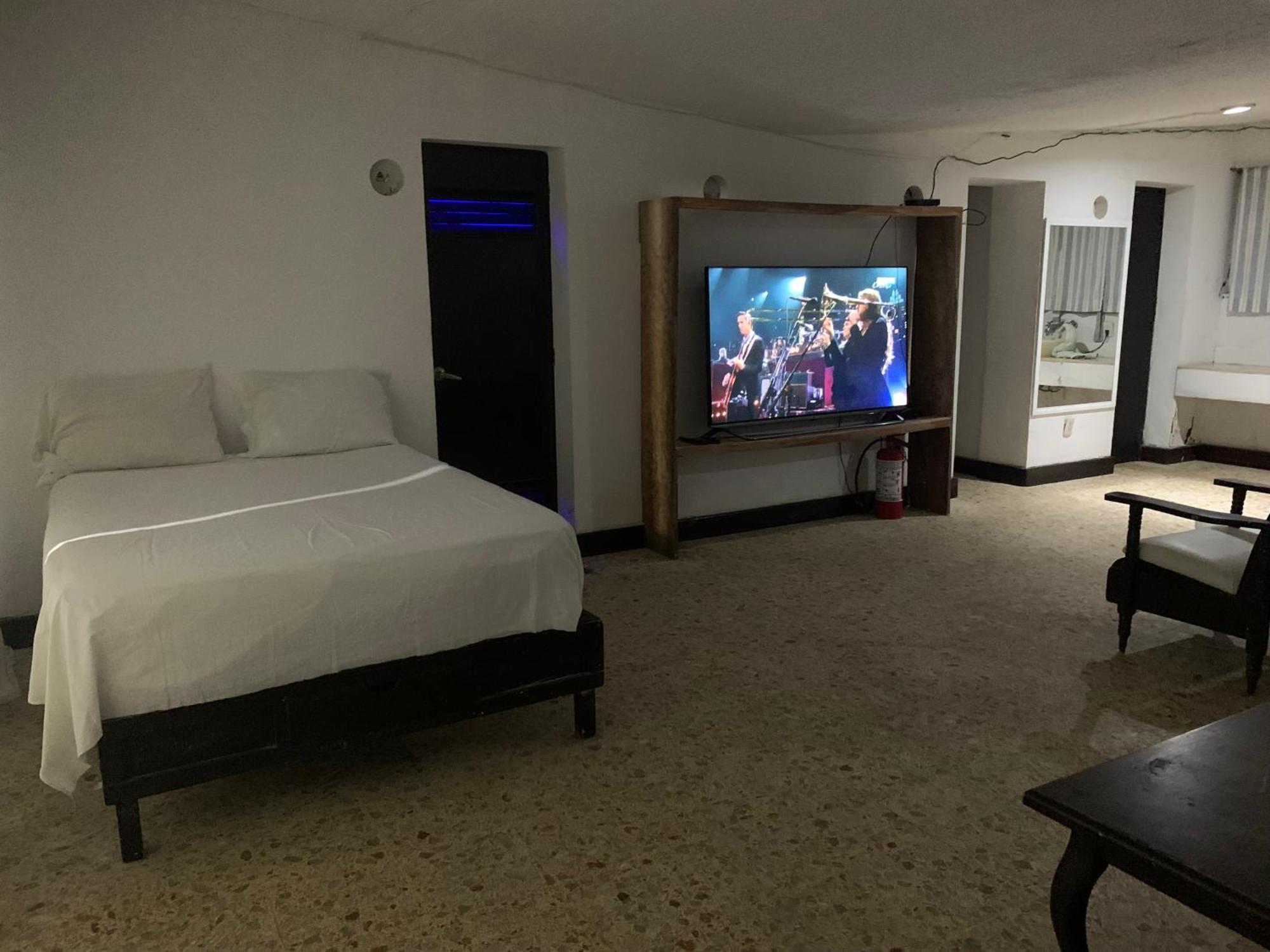Donde Mira El Sol, Promo Primavera Hasta 50 Por Ciento (Adults Only) Acapulco Exterior photo